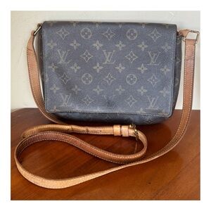 💚STYLISH💚LOUIS VUITTON MUSETTE TANGO SHOULDER BAG